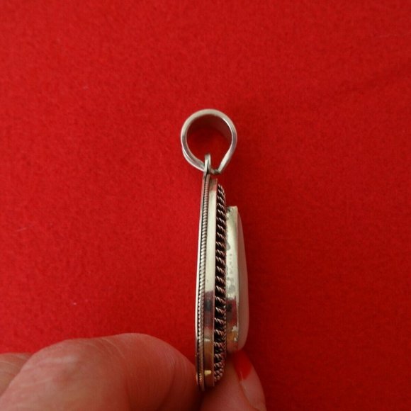 .925 Sterling Silver Pear Shape Mother of Pearl Cabochon Large Pendant - Picture 4 of 5